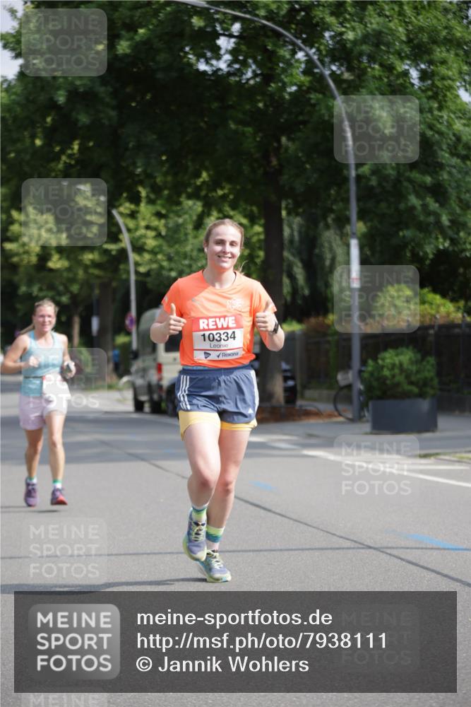 15.06.2025 - REWE Women's Run Jannik Wohlers http://msf.ph/oto/7938111 15.06.2025 08:43:49 Laufen 10334 meine-sportfotos.de