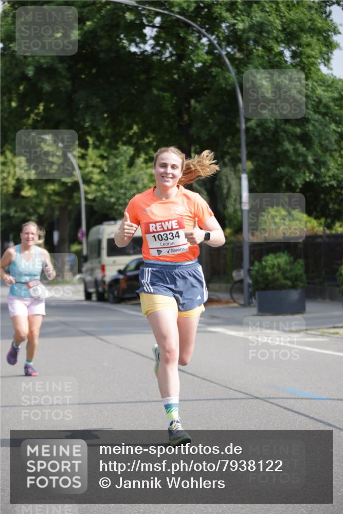 15.06.2025 - REWE Women's Run Jannik Wohlers http://msf.ph/oto/7938122 15.06.2025 08:43:49 Laufen 10334 meine-sportfotos.de