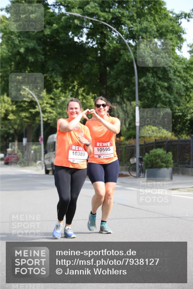 15.06.2025 - REWE Women's Run Jannik Wohlers http://msf.ph/oto/7938127 15.06.2025 09:55:49 Laufen 10595, 10389 meine-sportfotos.de