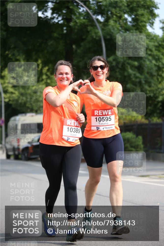 15.06.2025 - REWE Women's Run Jannik Wohlers http://msf.ph/oto/7938143 15.06.2025 09:55:49 Laufen 10595, 10389 meine-sportfotos.de