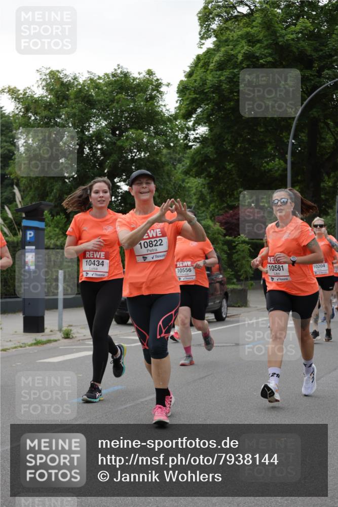 15.06.2025 - REWE Women's Run Jannik Wohlers http://msf.ph/oto/7938144 15.06.2025 08:27:13 Laufen 10434, 10822, 10556, 10581, 10204 meine-sportfotos.de