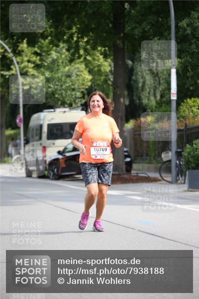 15.06.2025 - REWE Women's Run Jannik Wohlers http://msf.ph/oto/7938188 15.06.2025 09:55:57 Laufen 10769 meine-sportfotos.de