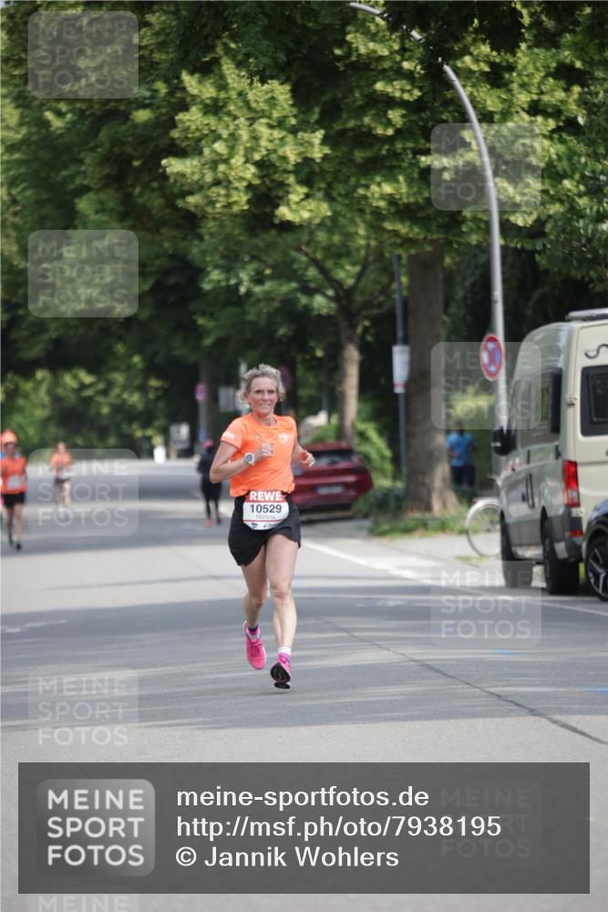15.06.2025 - REWE Women's Run Jannik Wohlers http://msf.ph/oto/7938195 15.06.2025 08:43:53 Laufen 10529 meine-sportfotos.de