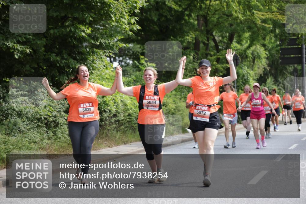 15.06.2025 - REWE Women's Run Jannik Wohlers http://msf.ph/oto/7938254 15.06.2025 10:14:24 Laufen 5629, 5654, 5572, 6283 meine-sportfotos.de