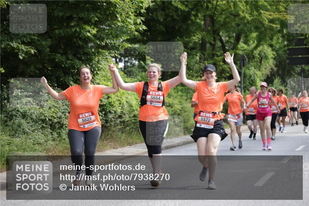 15.06.2025 - REWE Women's Run Jannik Wohlers http://msf.ph/oto/7938270 15.06.2025 10:14:24 Laufen 5629, 5654, 5572, 5283, 5604 meine-sportfotos.de