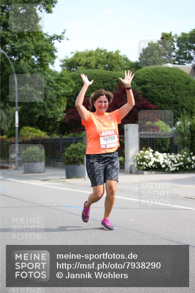 15.06.2025 - REWE Women's Run Jannik Wohlers http://msf.ph/oto/7938290 15.06.2025 09:56:00 Laufen 10769 meine-sportfotos.de