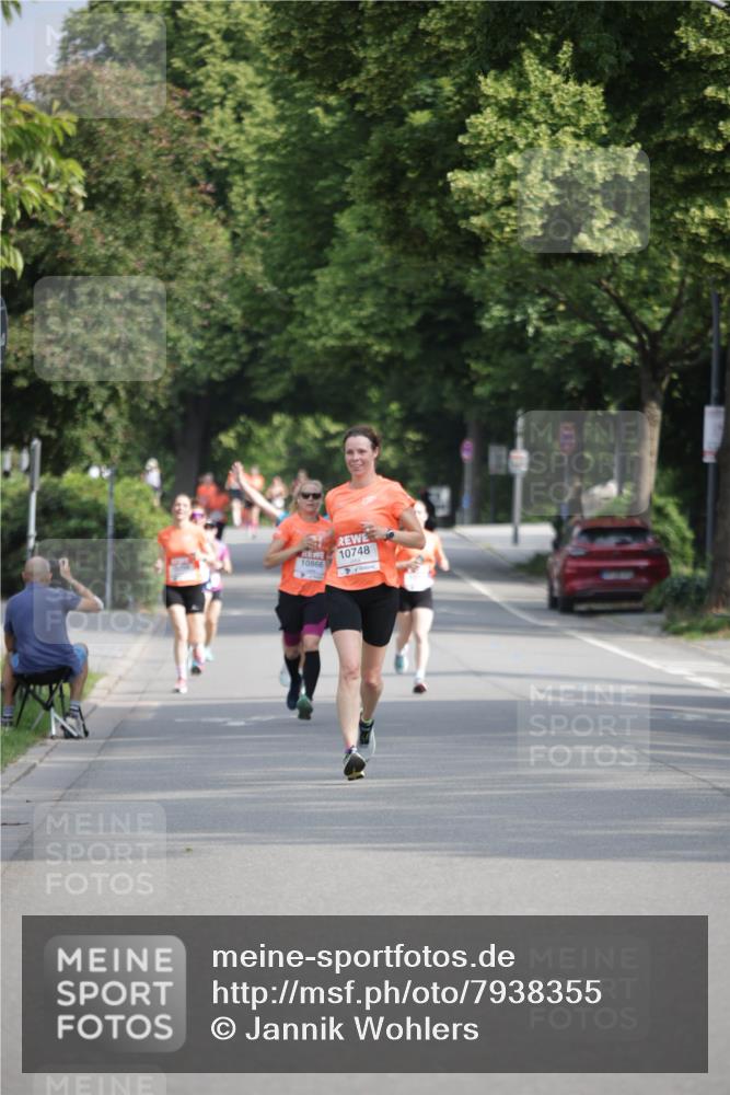 15.06.2025 - REWE Women's Run Jannik Wohlers http://msf.ph/oto/7938355 15.06.2025 08:44:08 Laufen 10748 meine-sportfotos.de