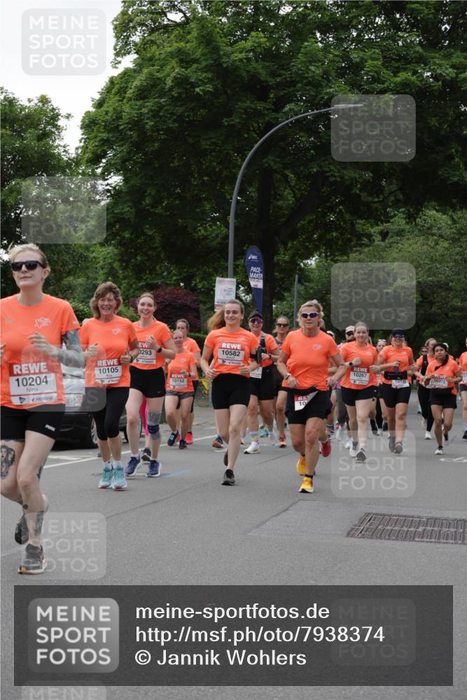 15.06.2025 - REWE Women's Run Jannik Wohlers http://msf.ph/oto/7938374 15.06.2025 08:27:16 Laufen 0293, 10204, 10105, 10152, 10582, 10, 10267, 10370, 10139 meine-sportfotos.de