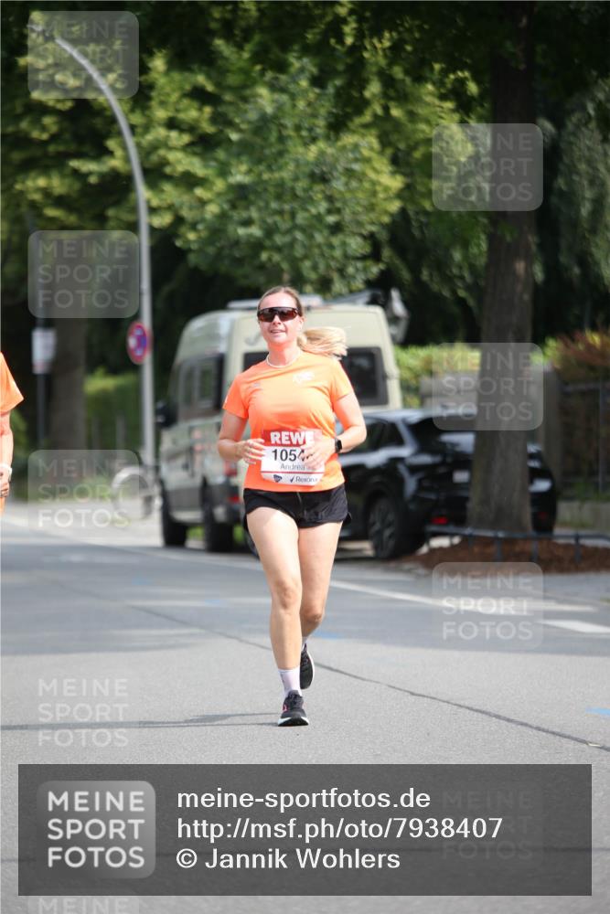 15.06.2025 - REWE Women's Run Jannik Wohlers http://msf.ph/oto/7938407 15.06.2025 09:56:11 Laufen 1054 meine-sportfotos.de
