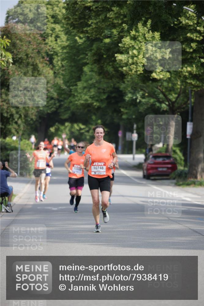15.06.2025 - REWE Women's Run Jannik Wohlers http://msf.ph/oto/7938419 15.06.2025 08:44:09 Laufen 10866, 10748 meine-sportfotos.de