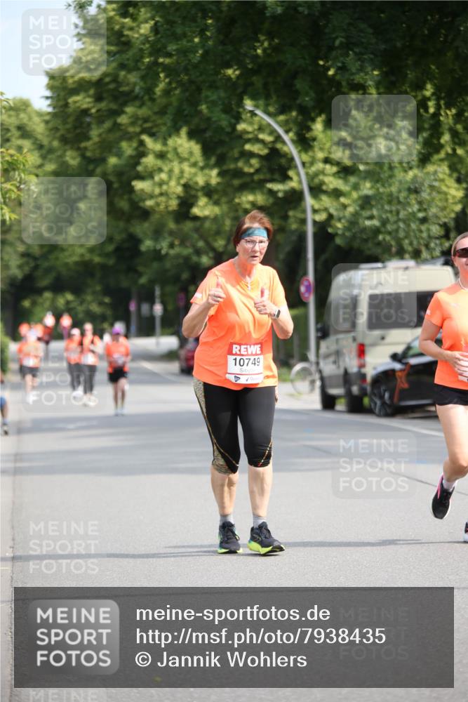 15.06.2025 - REWE Women's Run Jannik Wohlers http://msf.ph/oto/7938435 15.06.2025 09:56:12 Laufen 10749 meine-sportfotos.de