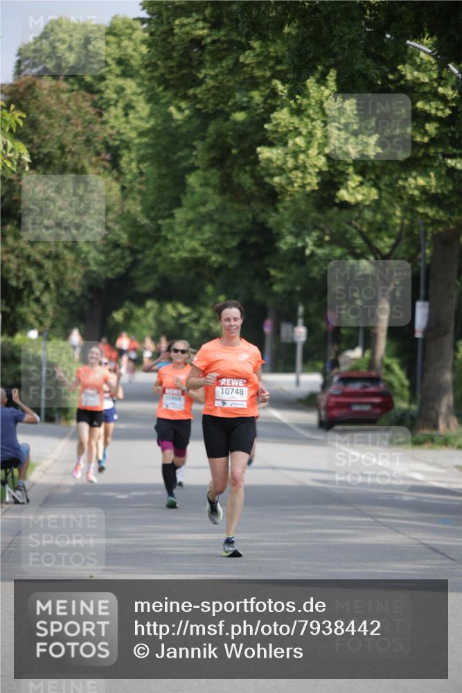 15.06.2025 - REWE Women's Run Jannik Wohlers http://msf.ph/oto/7938442 15.06.2025 08:44:09 Laufen 10748 meine-sportfotos.de