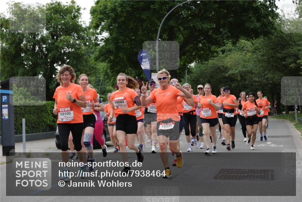 15.06.2025 - REWE Women's Run Jannik Wohlers http://msf.ph/oto/7938464 15.06.2025 08:27:17 Laufen 10105, 93, 10582, 06, 00, 103, 10877, 10267, 10370, 5573, 70139, 10244 meine-sportfotos.de