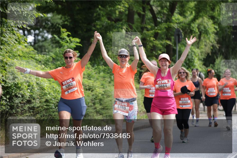 15.06.2025 - REWE Women's Run Jannik Wohlers http://msf.ph/oto/7938465 15.06.2025 10:14:27 Laufen 5362, 5283, 5684, 54, 5545, 6011 meine-sportfotos.de
