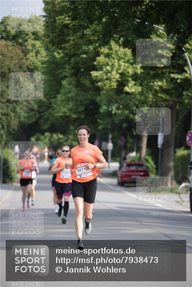 15.06.2025 - REWE Women's Run Jannik Wohlers http://msf.ph/oto/7938473 15.06.2025 08:44:10 Laufen 10866, 1074 meine-sportfotos.de