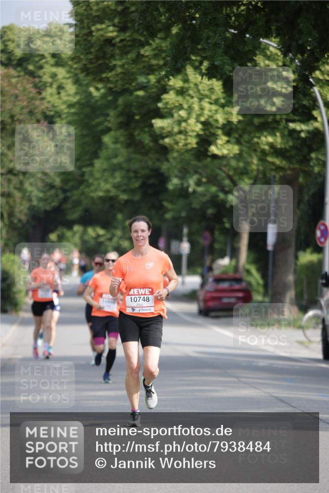 15.06.2025 - REWE Women's Run Jannik Wohlers http://msf.ph/oto/7938484 15.06.2025 08:44:10 Laufen 10748 meine-sportfotos.de