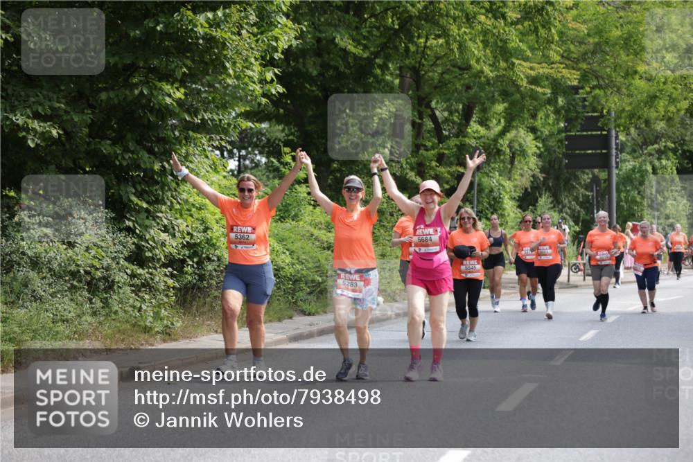 15.06.2025 - REWE Women's Run Jannik Wohlers http://msf.ph/oto/7938498 15.06.2025 10:14:28 Laufen 5362, 5283, 5684, 5545, 541, 5011, 5010 meine-sportfotos.de