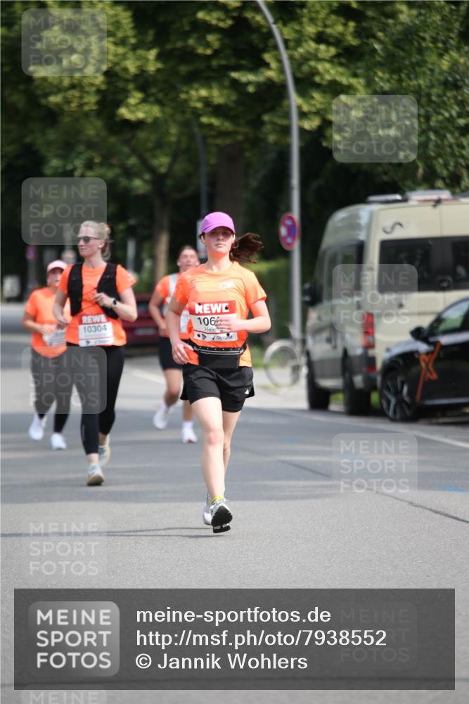 15.06.2025 - REWE Women's Run Jannik Wohlers http://msf.ph/oto/7938552 15.06.2025 09:56:24 Laufen 10304, 106 meine-sportfotos.de