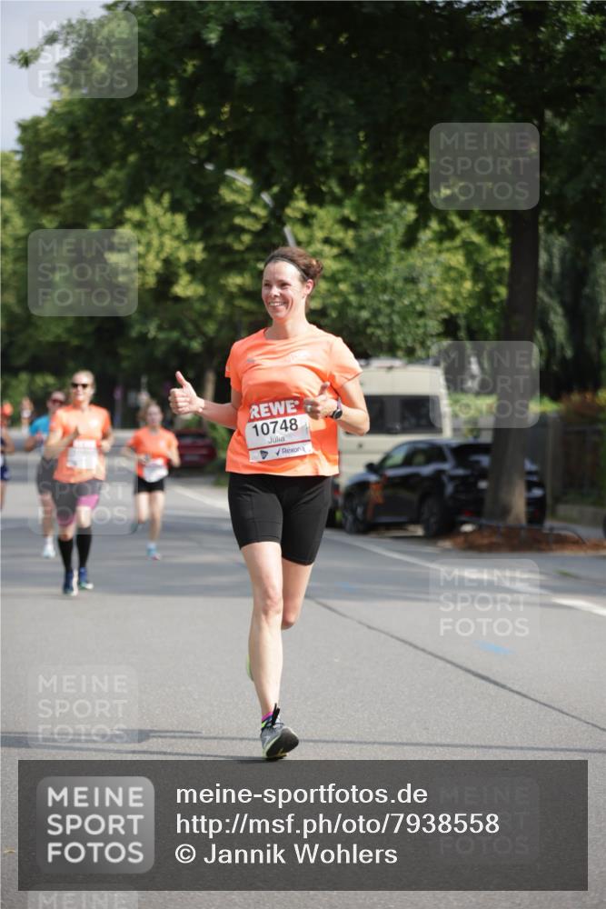 15.06.2025 - REWE Women's Run Jannik Wohlers http://msf.ph/oto/7938558 15.06.2025 08:44:13 Laufen 10748 meine-sportfotos.de