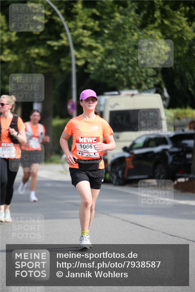 15.06.2025 - REWE Women's Run Jannik Wohlers http://msf.ph/oto/7938587 15.06.2025 09:56:26 Laufen 10304, 1066 meine-sportfotos.de