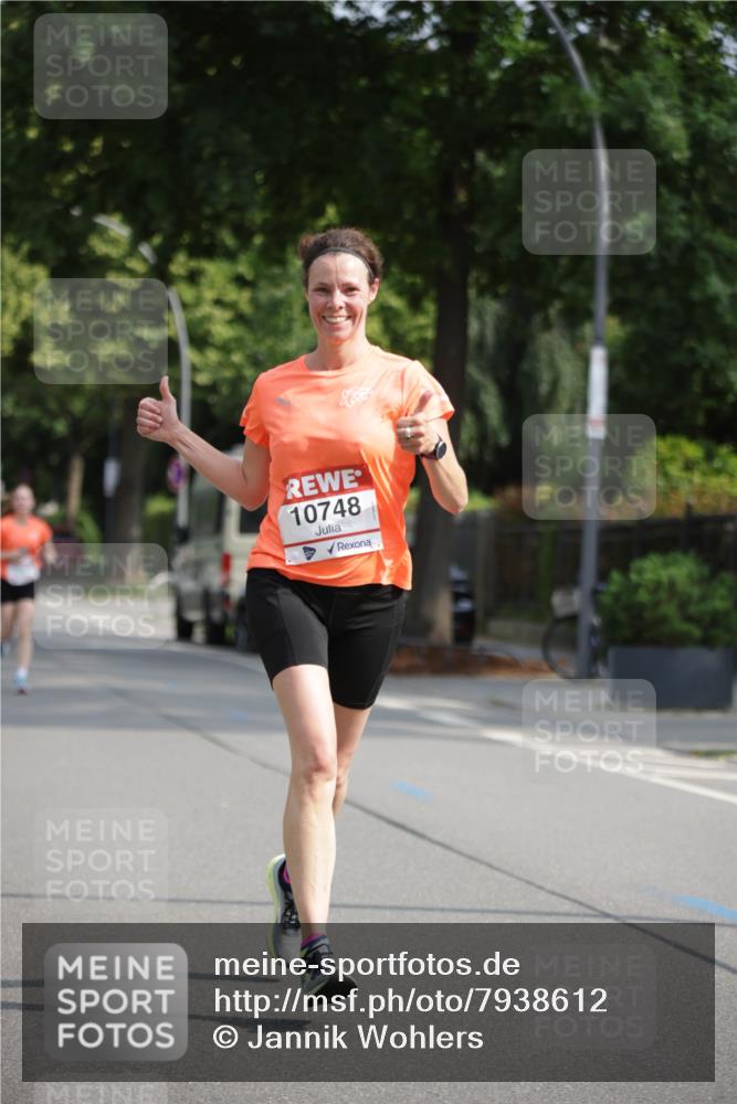 15.06.2025 - REWE Women's Run Jannik Wohlers http://msf.ph/oto/7938612 15.06.2025 08:44:14 Laufen 10748 meine-sportfotos.de