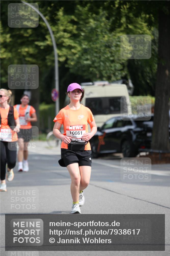15.06.2025 - REWE Women's Run Jannik Wohlers http://msf.ph/oto/7938617 15.06.2025 09:56:26 Laufen 10304, 10661 meine-sportfotos.de