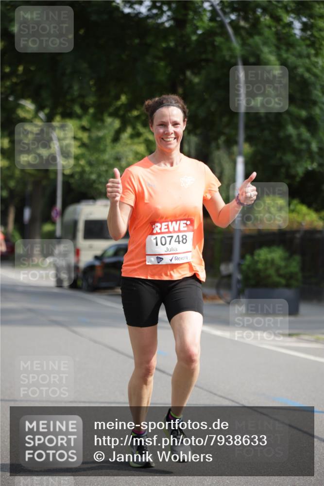 15.06.2025 - REWE Women's Run Jannik Wohlers http://msf.ph/oto/7938633 15.06.2025 08:44:14 Laufen 10748 meine-sportfotos.de