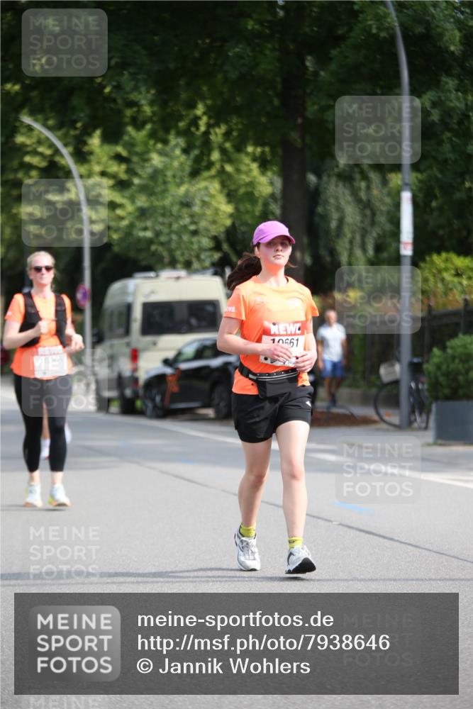 15.06.2025 - REWE Women's Run Jannik Wohlers http://msf.ph/oto/7938646 15.06.2025 09:56:28 Laufen 10661 meine-sportfotos.de