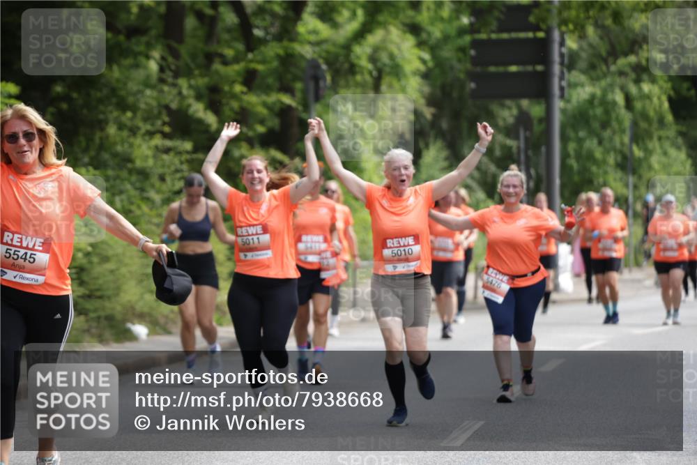 15.06.2025 - REWE Women's Run Jannik Wohlers http://msf.ph/oto/7938668 15.06.2025 10:14:32 Laufen 5545, 5011, 12, 5010, 5476 meine-sportfotos.de
