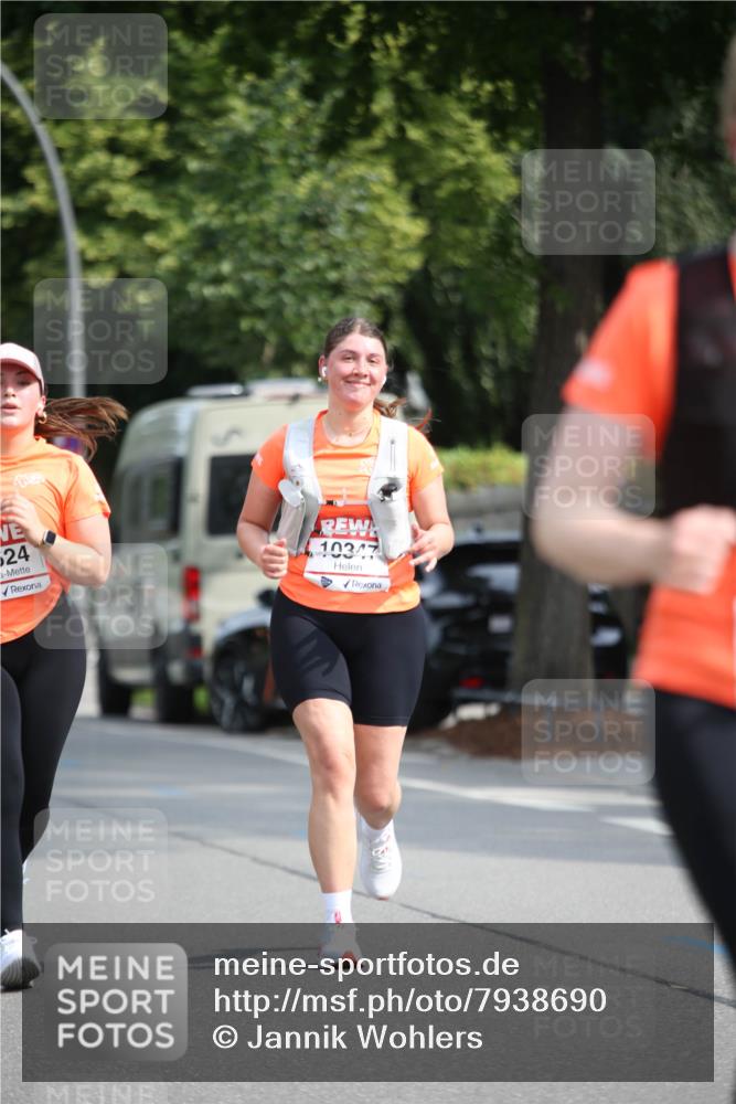 15.06.2025 - REWE Women's Run Jannik Wohlers http://msf.ph/oto/7938690 15.06.2025 09:56:31 Laufen 103, 7 meine-sportfotos.de
