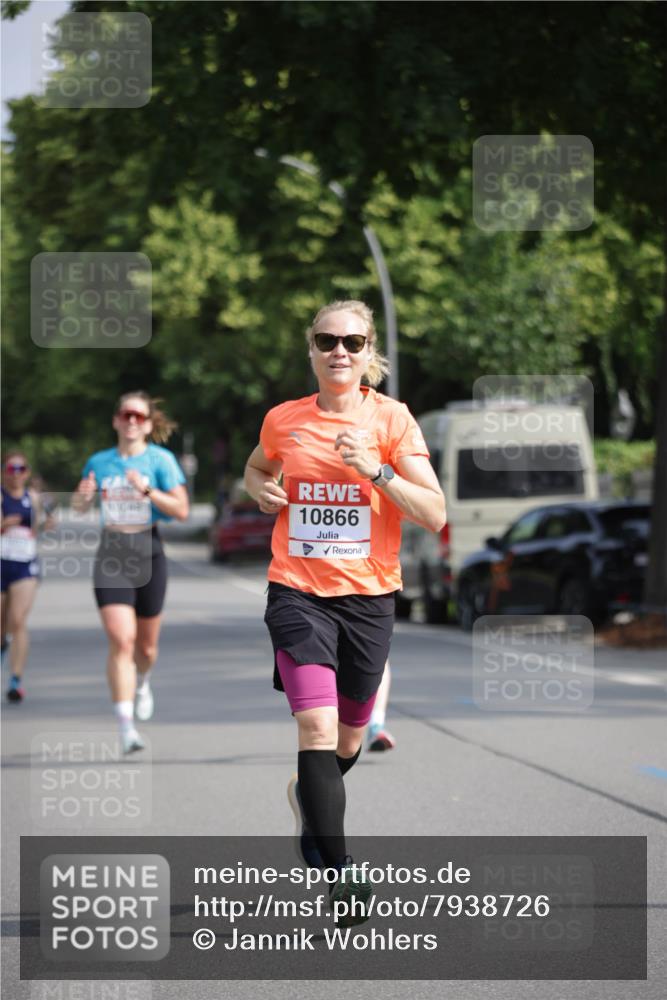 15.06.2025 - REWE Women's Run Jannik Wohlers http://msf.ph/oto/7938726 15.06.2025 08:44:17 Laufen 10866 meine-sportfotos.de