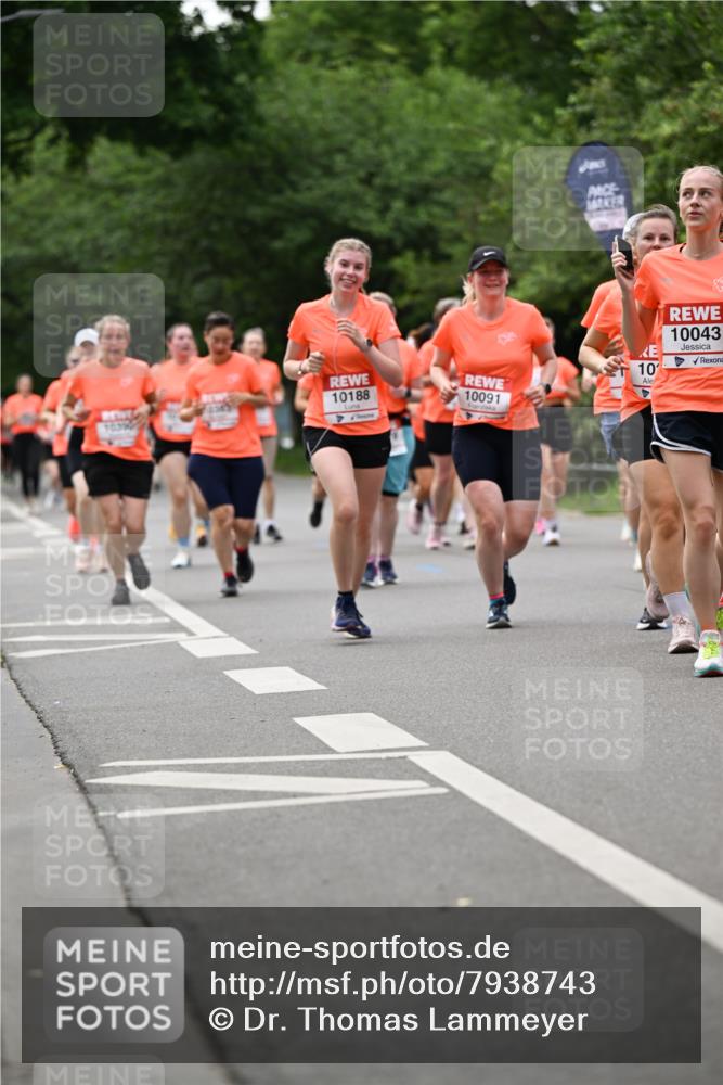 15.06.2025 - REWE Women's Run Dr. Thomas Lammeyer http://msf.ph/oto/7938743 15.06.2025 09:20:13 Laufen 10188, 10091, 10, 10043 meine-sportfotos.de