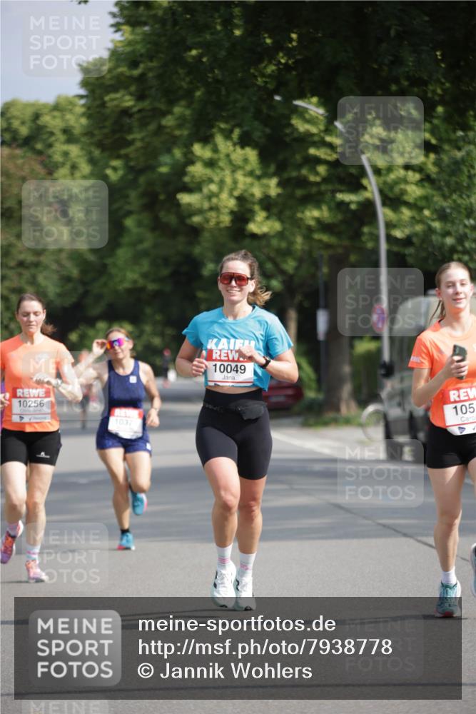 15.06.2025 - REWE Women's Run Jannik Wohlers http://msf.ph/oto/7938778 15.06.2025 08:44:18 Laufen 10256, 1037, 10049, 38125, 105 meine-sportfotos.de
