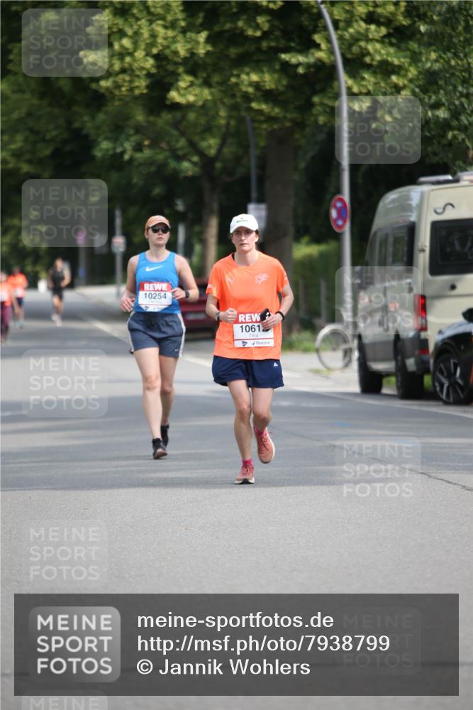 15.06.2025 - REWE Women's Run Jannik Wohlers http://msf.ph/oto/7938799 15.06.2025 09:56:54 Laufen 10254, 1061 meine-sportfotos.de