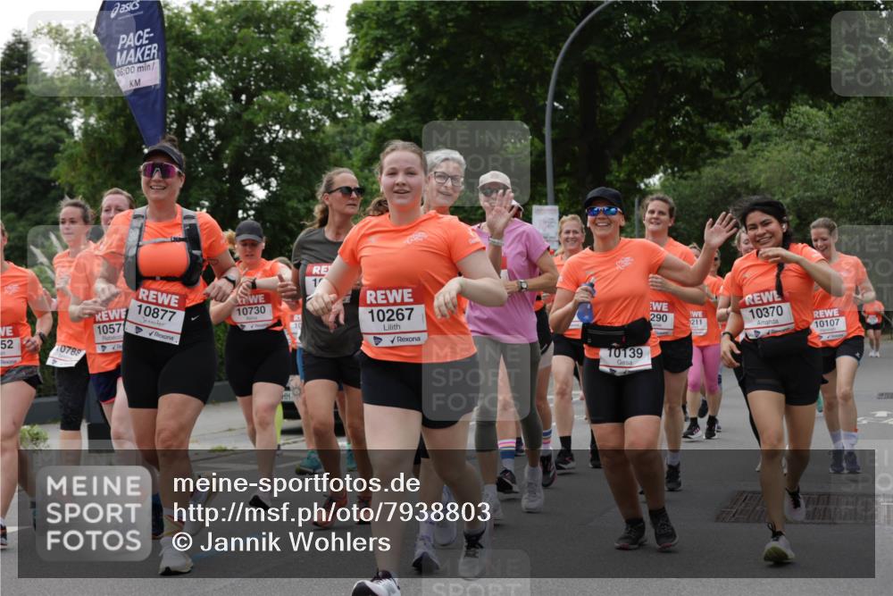 15.06.2025 - REWE Women's Run Jannik Wohlers http://msf.ph/oto/7938803 15.06.2025 08:27:20 Laufen 06, 00, 52, 10788, 1057, 10877, 1, 10730, 10267, 10139, 290, 211, 10370, 10107 meine-sportfotos.de