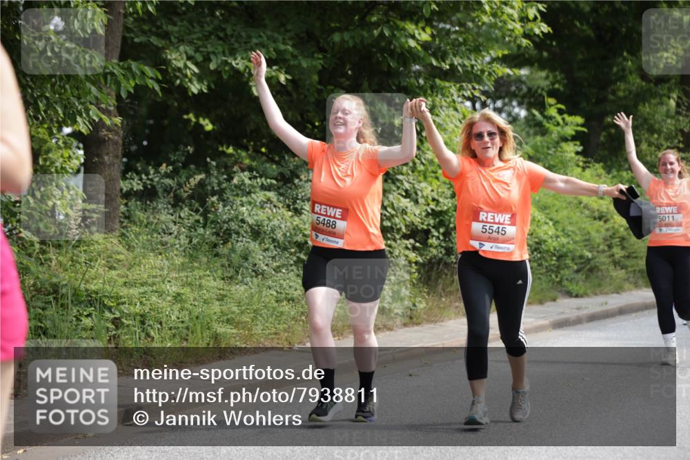15.06.2025 - REWE Women's Run Jannik Wohlers http://msf.ph/oto/7938811 15.06.2025 10:14:34 Laufen 5488, 5545, 5011 meine-sportfotos.de