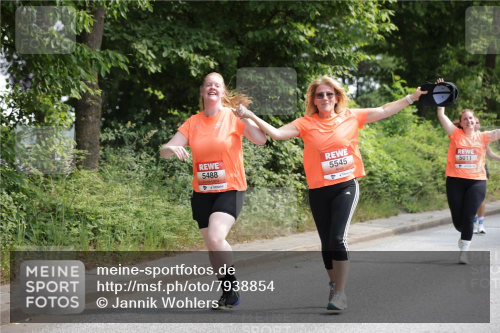 15.06.2025 - REWE Women's Run Jannik Wohlers http://msf.ph/oto/7938854 15.06.2025 10:14:34 Laufen 5488, 5545, 5011 meine-sportfotos.de