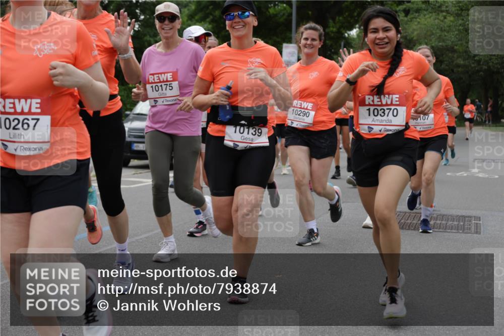 15.06.2025 - REWE Women's Run Jannik Wohlers http://msf.ph/oto/7938874 15.06.2025 08:27:21 Laufen 10267, 10175, 10139, 10290, 10370, 107 meine-sportfotos.de