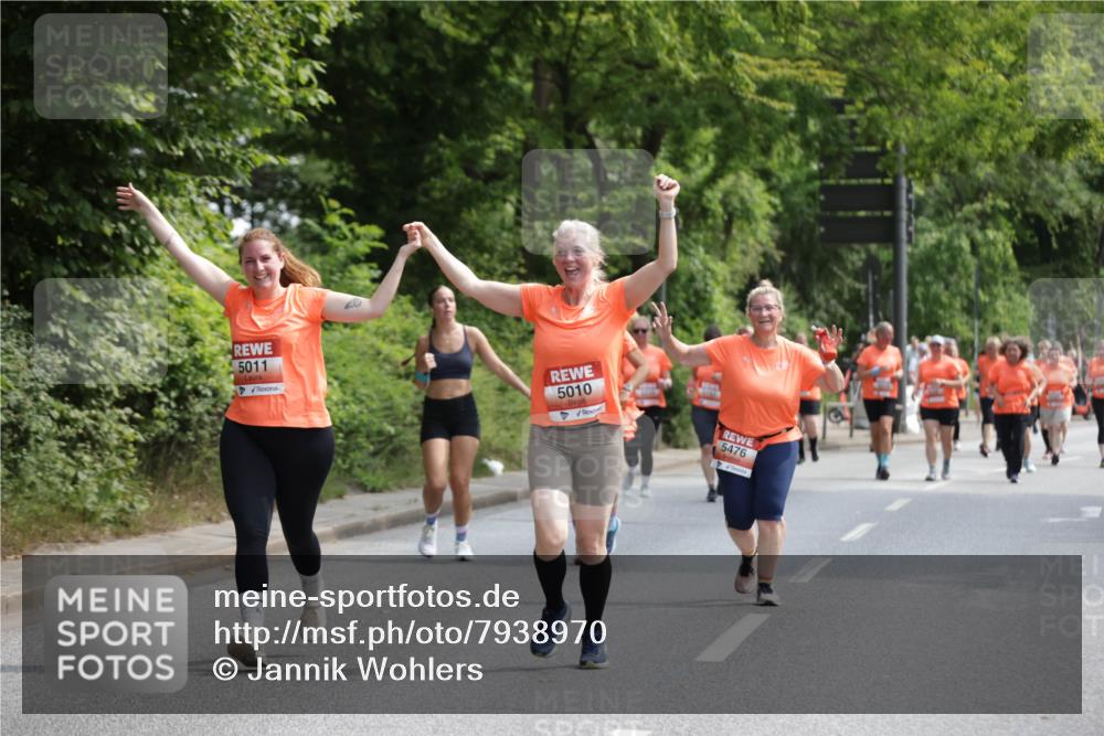 15.06.2025 - REWE Women's Run Jannik Wohlers http://msf.ph/oto/7938970 15.06.2025 10:14:36 Laufen 5011, 5010, 5476 meine-sportfotos.de