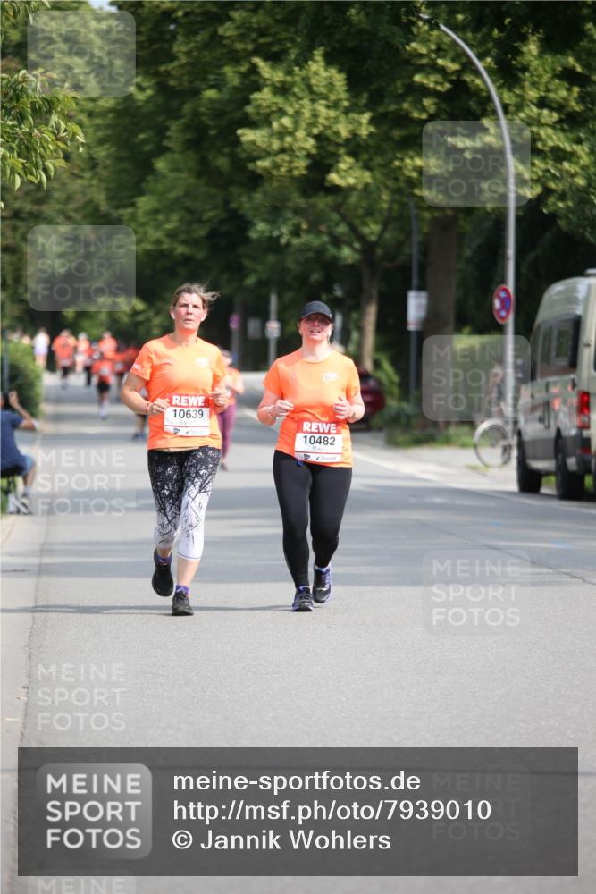 15.06.2025 - REWE Women's Run Jannik Wohlers http://msf.ph/oto/7939010 15.06.2025 09:57:16 Laufen 10639, 10482 meine-sportfotos.de