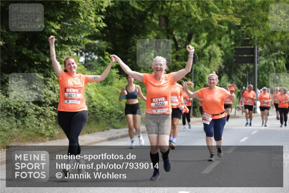 15.06.2025 - REWE Women's Run Jannik Wohlers http://msf.ph/oto/7939014 15.06.2025 10:14:36 Laufen 5011, 5010, 5411, 5476 meine-sportfotos.de