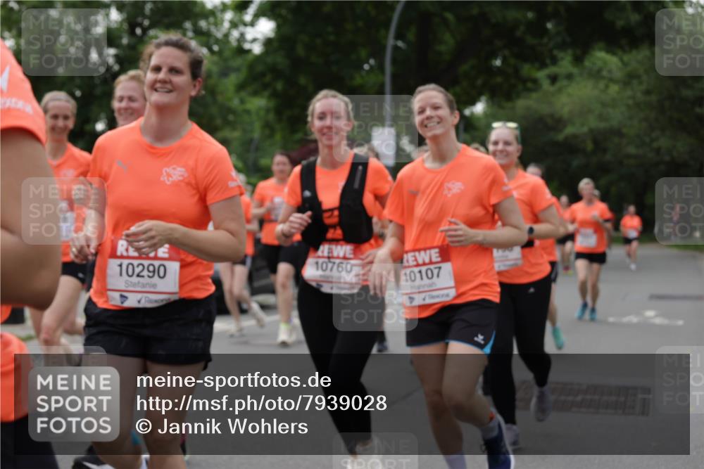 15.06.2025 - REWE Women's Run Jannik Wohlers http://msf.ph/oto/7939028 15.06.2025 08:27:22 Laufen 10760, 10290, 10107 meine-sportfotos.de
