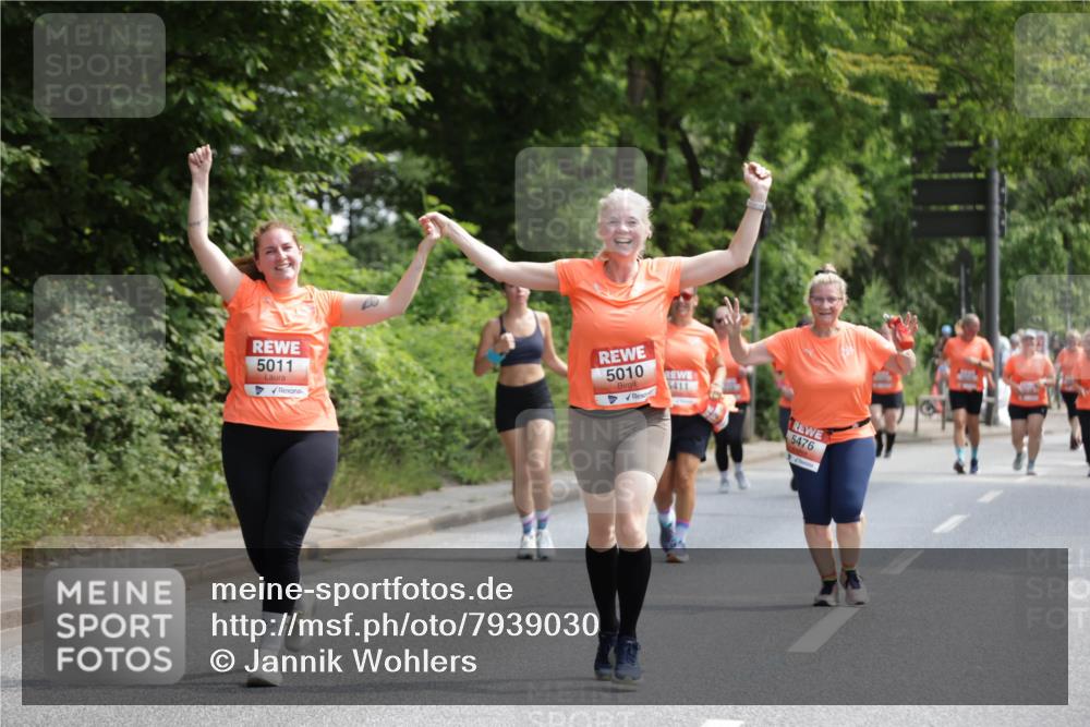 15.06.2025 - REWE Women's Run Jannik Wohlers http://msf.ph/oto/7939030 15.06.2025 10:14:36 Laufen 5011, 5010, 411, 5476 meine-sportfotos.de