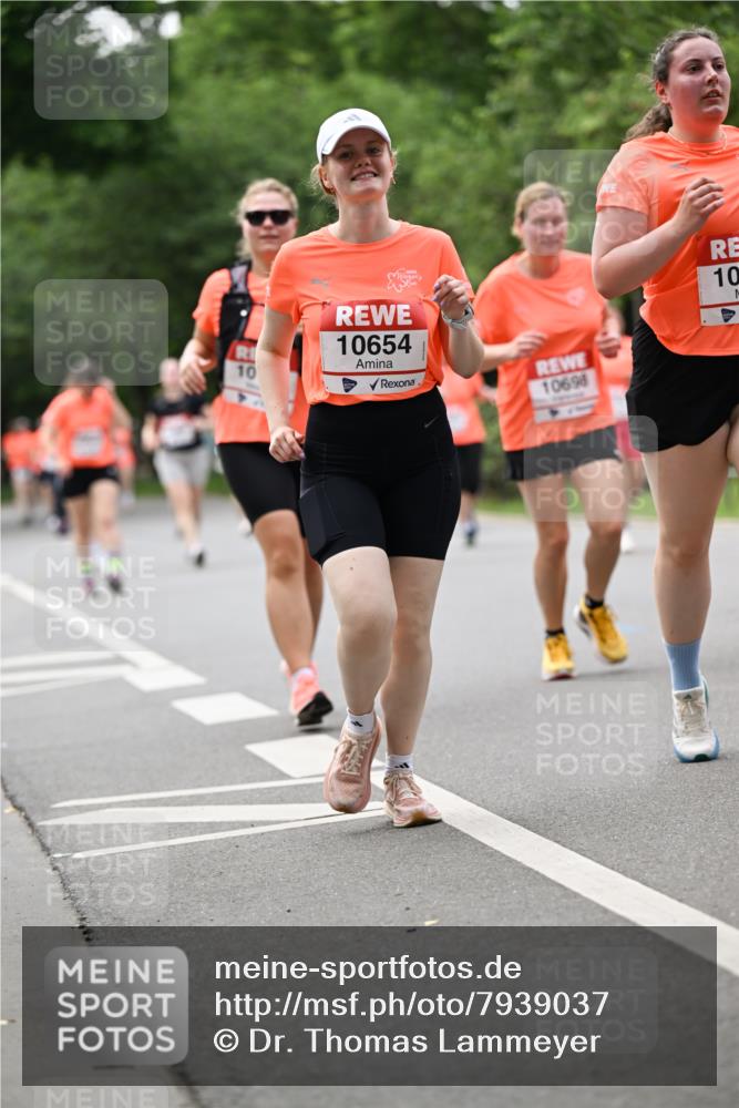 15.06.2025 - REWE Women's Run Dr. Thomas Lammeyer http://msf.ph/oto/7939037 15.06.2025 09:20:19 Laufen 10654, 10698, 10 meine-sportfotos.de