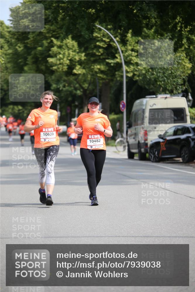15.06.2025 - REWE Women's Run Jannik Wohlers http://msf.ph/oto/7939038 15.06.2025 09:57:17 Laufen 10639, 10482 meine-sportfotos.de