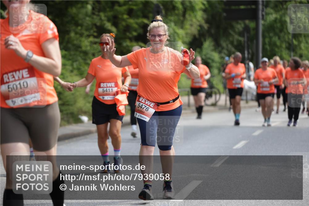 15.06.2025 - REWE Women's Run Jannik Wohlers http://msf.ph/oto/7939058 15.06.2025 10:14:37 Laufen 5010, 5411, 5476 meine-sportfotos.de