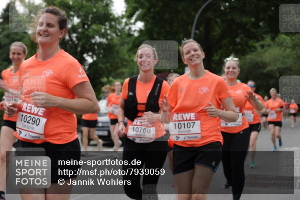 15.06.2025 - REWE Women's Run Jannik Wohlers http://msf.ph/oto/7939059 15.06.2025 08:27:22 Laufen 10290, 10760, 10107 meine-sportfotos.de