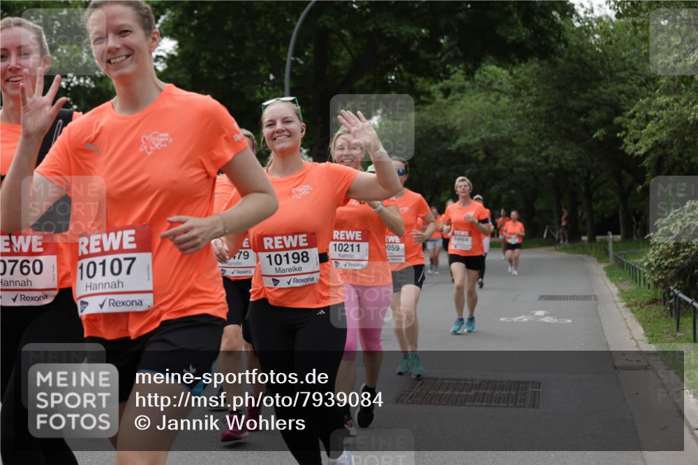 15.06.2025 - REWE Women's Run Jannik Wohlers http://msf.ph/oto/7939084 15.06.2025 08:27:23 Laufen 0760, 10107, 4, 79, 10198, 10211, 10664, 059 meine-sportfotos.de