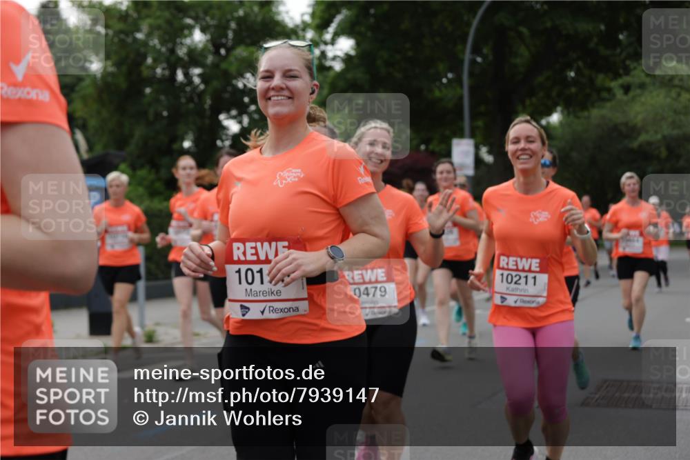 15.06.2025 - REWE Women's Run Jannik Wohlers http://msf.ph/oto/7939147 15.06.2025 08:27:24 Laufen 1015, 0479, 10211 meine-sportfotos.de