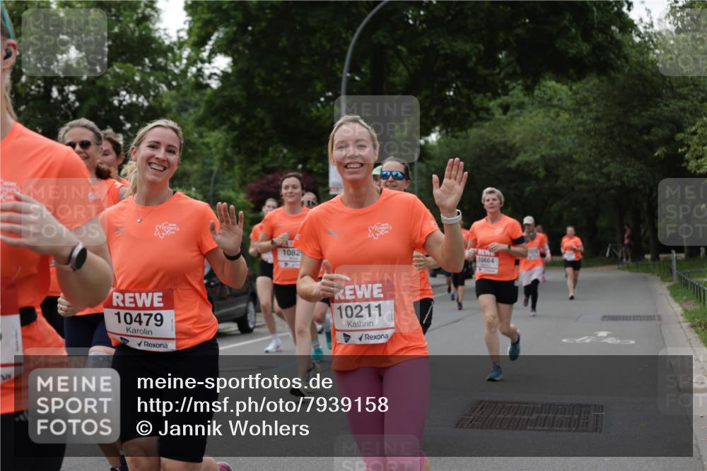 15.06.2025 - REWE Women's Run Jannik Wohlers http://msf.ph/oto/7939158 15.06.2025 08:27:24 Laufen 10479, 1082, 10211, 10664 meine-sportfotos.de